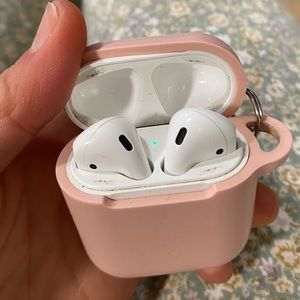 Apple AirPods second gen